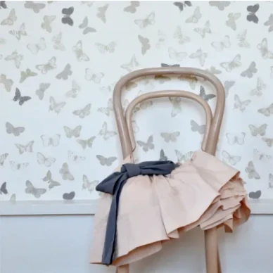 Butterfly valkoinen messinkinen perhostapetti lastenhuoneeseen Mimoulta image
