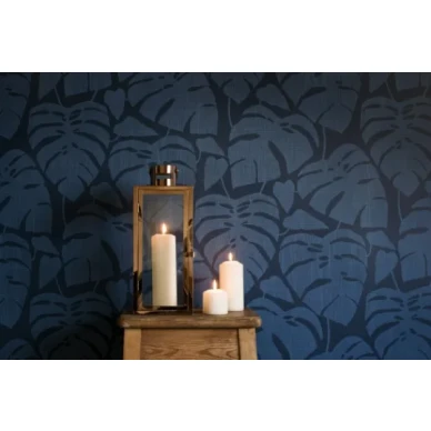 Guatemala sininen retrotyylinen lehtitapetti Miss Printilta kuva