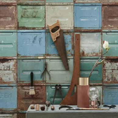 Container rustiikkinen monivarinen tapetti tyohuoneeseen Studio Dittelta kuva