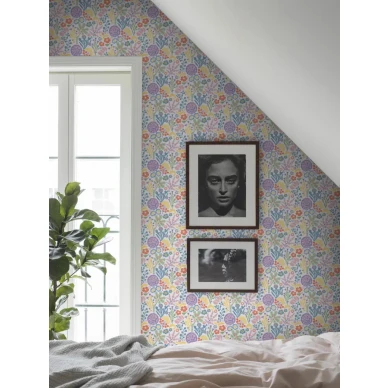 Leikkimielinen kukkatapetti Ravdunge 1473 Borastapeterilta image