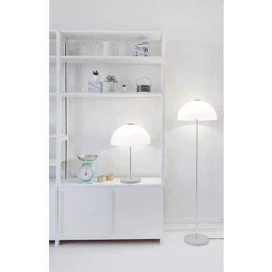 Innolux Kupoli golvlampa vit kuva