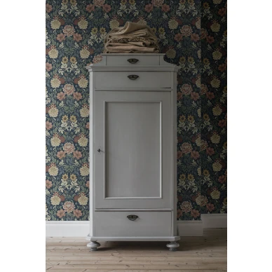 Dahlia Garden sininen kukkatapetti makuuhuoneeseen Borastapeterilta image