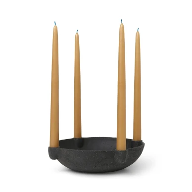 Bowl candle holder tummanharmaa kynttilanjalka neljalle kynttilalle Ferm Livingilta kuva