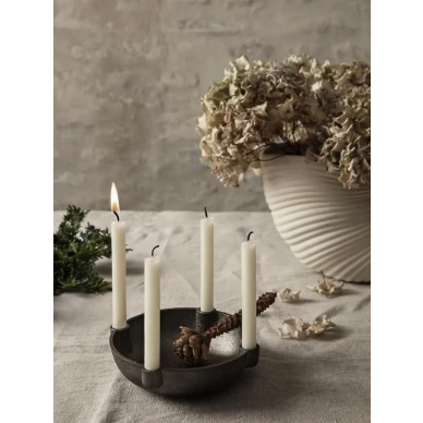 Ferm Living Bowl Candle Holder ljusstake Black Brass Small kuva