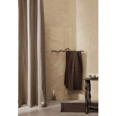 Curvature Towel Hanger musta pyyhetanko kylpyhuoneeseen Ferm Livingilta image