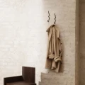 Curvature Hook musta koukku kylpyhuoneeseen Ferm Livingilta