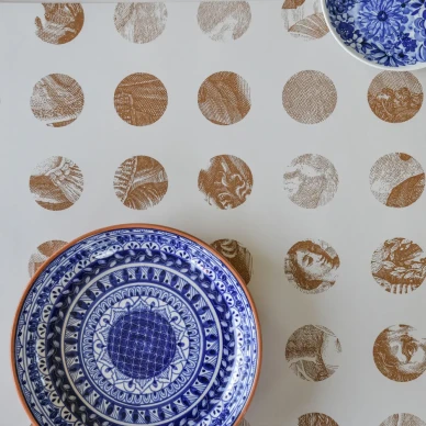 A Peep To The Past pronssinen pallotapetti keittioon Langelid von Bromssenilta image