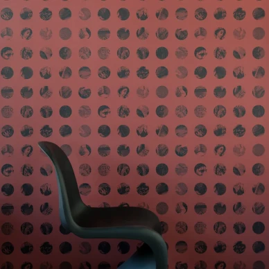 A Peep To The Past punainen pallotapetti olohuoneeseen Langelid von Bromssenilta image