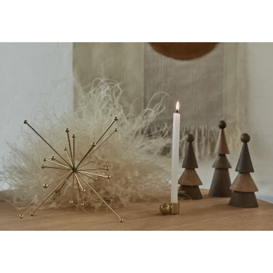 Palloa pieni messinkinen kynttilanjalka OYOYlta kuva