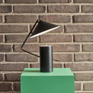 Hubsch musta moderni poytavalaisin Table Lamp Metal kuva