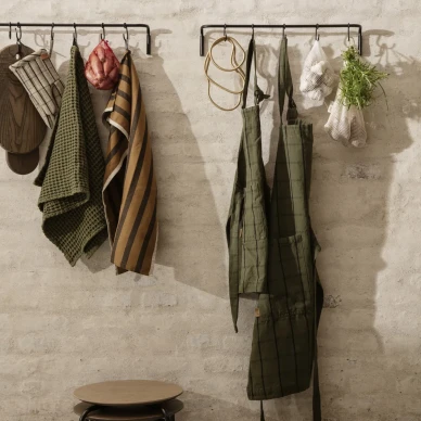 Kitchen Rod musta keittiotanko keittioon Ferm Livingilta kuva