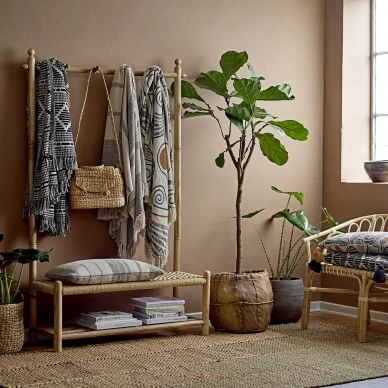 Throw Recycled keltainen beige viltti olohuoneeseen Bloomingvillelta kuva