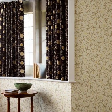 Scroll vaalea kukkatapetti olohuoneeseen Morrikselta image