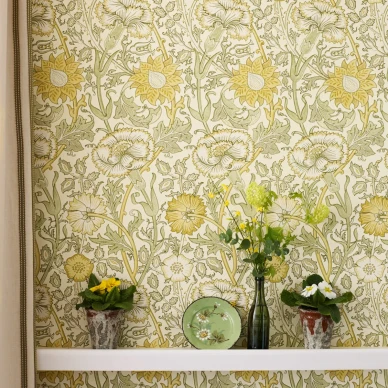 Pink and Rose keltainen kukkatapetti Morrikselta image