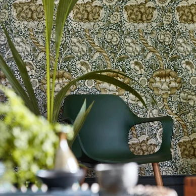 Wandle vihrea keltainen kukkatapetti olohuoneeseen Morrikselta kuva