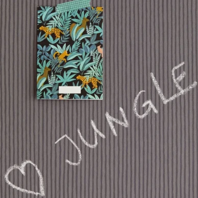 Chalk Board harmaa raidallinen tapetti lastenhuoneeseen johon voi piirtaa Eijffingerilta 399022 kuva