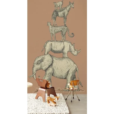 Animal Pyramid punainen elaintapetti lastenhuoneeseen Eijffingerilta 399115 kuva