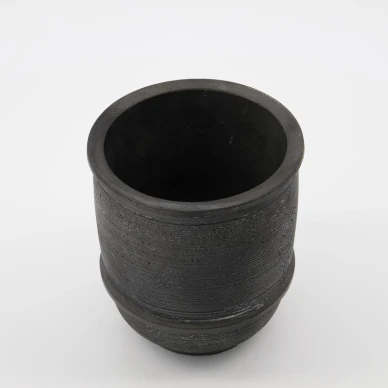 Ground Planter pieni musta ruukku House Doctorilta kuva