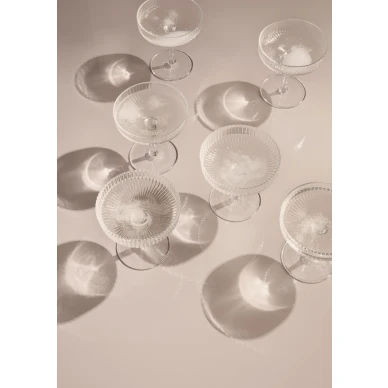 Ripple Champagne Saucer suupuhallettu samppanjalasi Ferm Living kuva