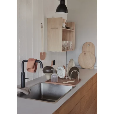 Yumi Cutting Board moderni puinen leikkuulauta kaksi kokoa OYOY kuva