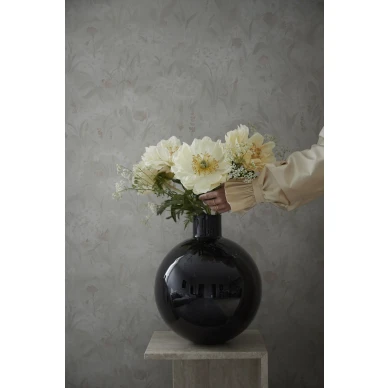 Tove beigeharmaa kukkatapetti olohuoneeseen Sandberg kuva