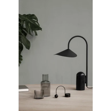 Ripple Small Carafe Set karahvi ja lasi tyopoydalle Ferm Livingilta image