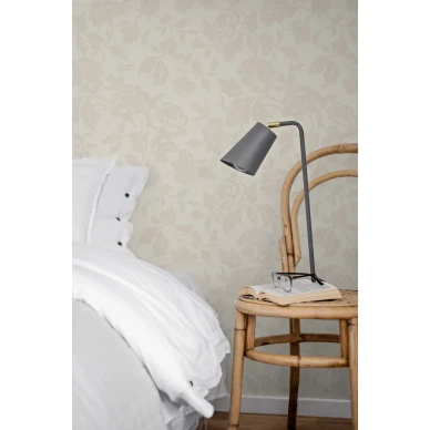 8609 vaaleankeltainen beige kukkatapetti makuuhuoneeseen Borastapeterilta kuva