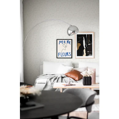 8616 valkoinen kukkatapetti olohuoneeseen Borastapeterilta kuva