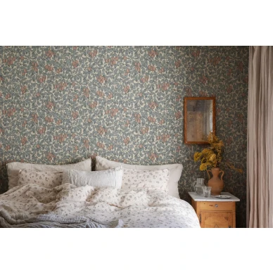 S10467 interior3 image