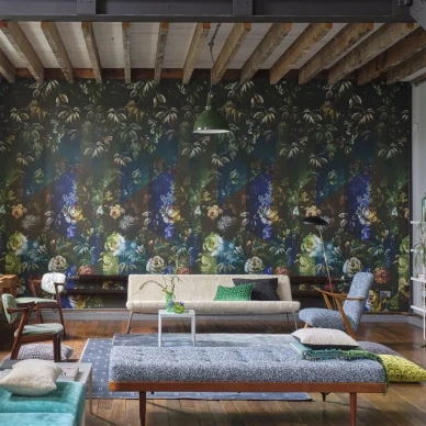 Designers Guild sininen graafinen kukkatapetti Minakari kuva