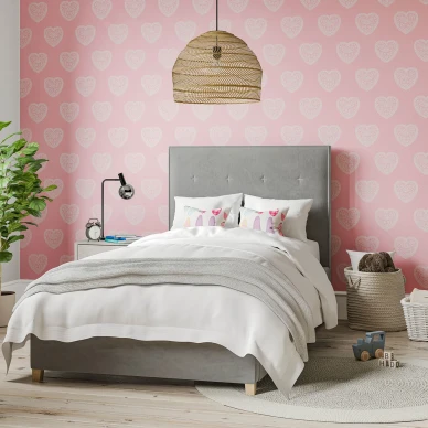 Sweet Heart roosa sydantapetti lastenhuoneeseen Harlequinilta image