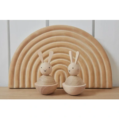 Ceramic Rainbow Tray beige keraaminen sateenkaaritarjotin OYOYlta kuva