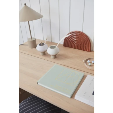 Ceramic Rainbow Tray ruskea sateenkaarikoriste OYOYlta kuva