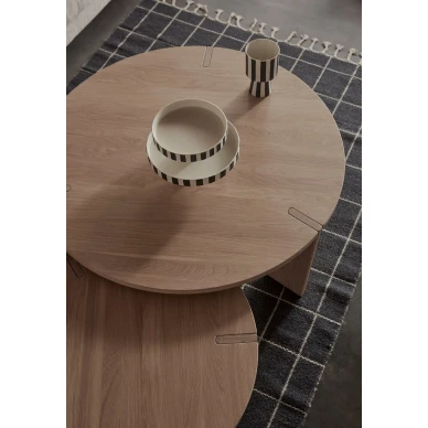 Grid Rug musta matto olohuoneeseen OYOYlta kuva