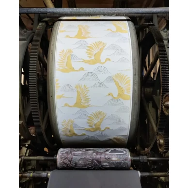 Keltainen lintutapetti Avaruuslintu Pihlgren ja Ritolalta 70067 kuva