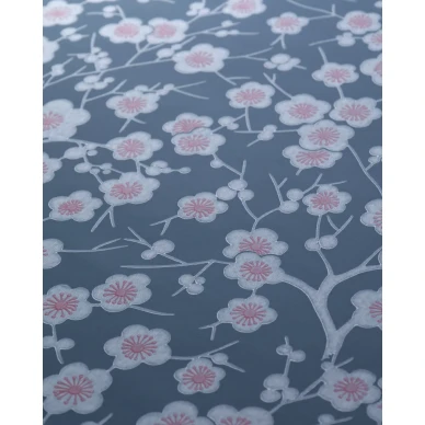 Ritva Kronlundin Kirsikkapuu sinivalkoinen kukkatapetti Pihlgren ja Ritolalta 69214 kuva