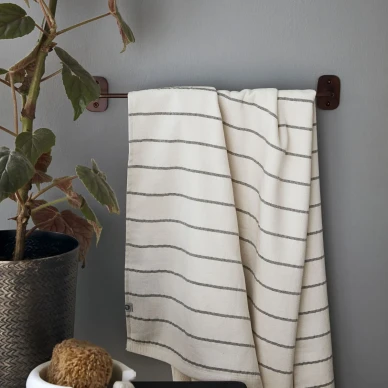 Pati short ruskea pyyheteline kylpyhuoneeseen House Doctorilta 205341420 kuva