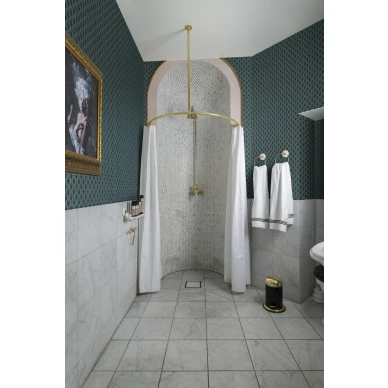 Marmaris turkoosinsininen graafinen kylpyhuoneeen tapetti Rebel Wallsilta v2 image