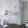Marble Art valkoinen marmoritapetti olohuoneeseen Rebel Wallsilta R15181