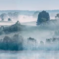 Morning Haze aamuinen maisematapetti koko kuvio Rebel Wallsilta R15291