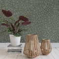 Raku Crackle vihrea graafinen tapetti olohuoneeseen Rebel Wallsilta R14672