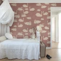 Cygne roosa lintutapetti lasten makuuhuoneeseen Rebel Wallsilta R17122