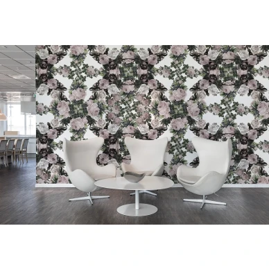 Floral Frida vaaleanroosa kukkatapetti kokoushuoneeseen Rebel Wallsilta R15713 kuva