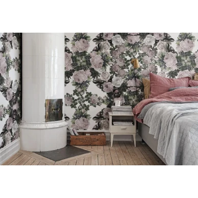 Floral Frida vaaleanroosa kukkatapetti makuuhuoneeseen Rebel Wallsilta R15713 kuva