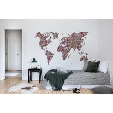 Floral World roosa kukkakuvioinen karttatapetti makuuhuoneeseen Rebel Wallsilta R15821 kuva