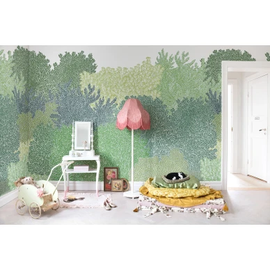 Hideaway vihrea rauhallinen puutapetti lastenhuoneeseen Rebel Wallsilta R16021 kuva
