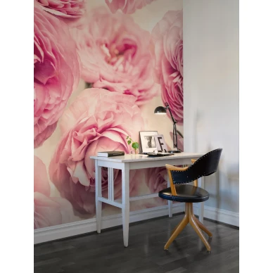 Summer Wind suurikuvioinen roosa kukkatapetti tyohuoneeseen Rebel Wallsilta R13091 kuva