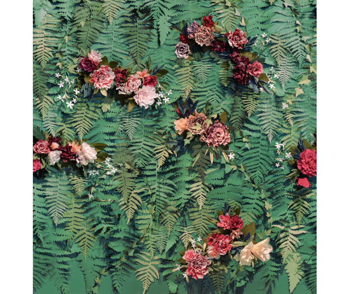 Unfading Flowers vihrea kukkatapetti Rebel Wallsilta R15801 kuva