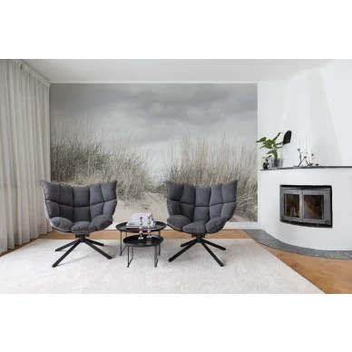 Pale Shore rauhallinen rantavalokuvatapetti olohuoneeseen Rebel Wallsilta R16341 kuva