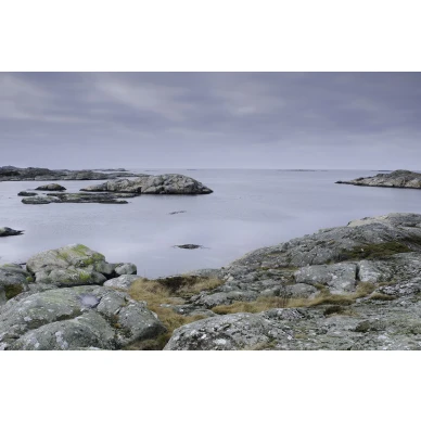 Soft Rocks saariston valokuvatapetti koko kuvio Rebel Wallsilta R16401 kuva